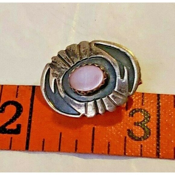 Native American Hopi Vintage Overlay MOP earrings - Picture 3 of 4